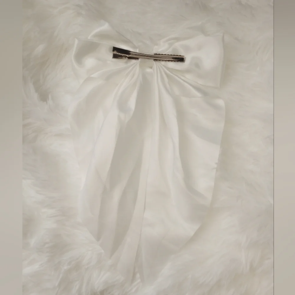 Elegant White Satin Large Hair Bow Clip for Women